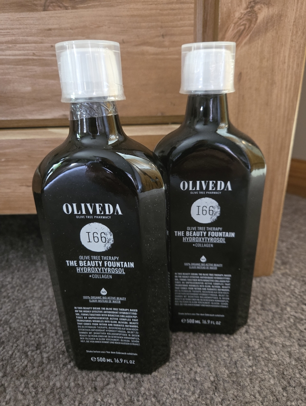 OLIVEDA The Beauty Fountain Hydroxytyrosol Collagen Serum - Black